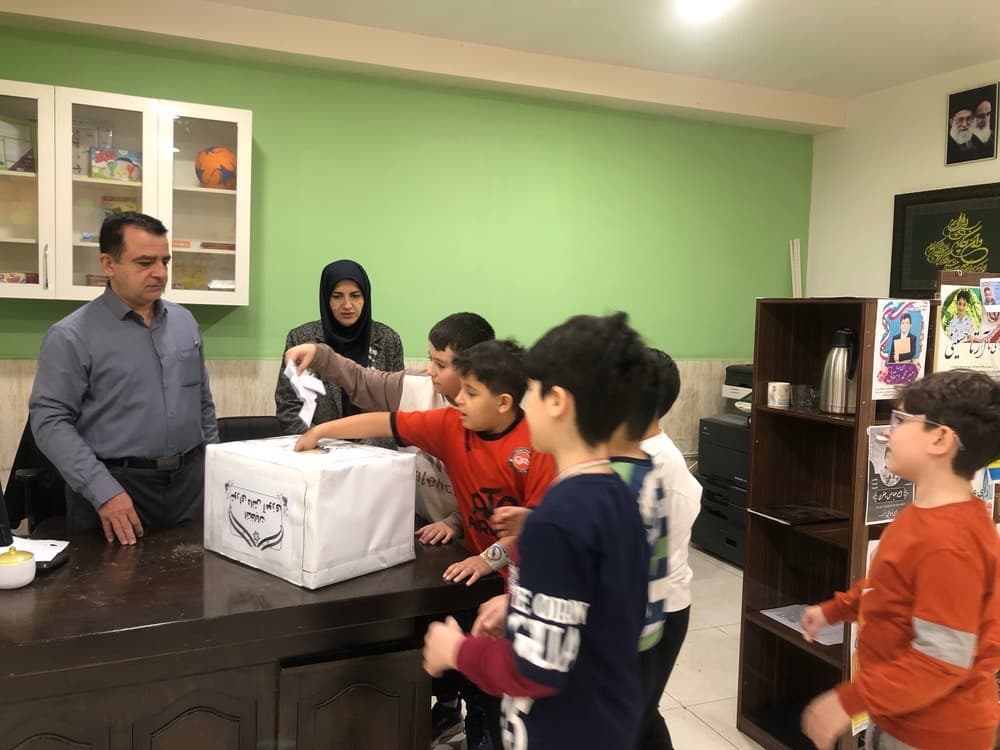 دبستان غیردولتی پسرانه سرای دانش