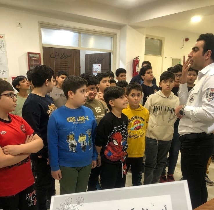 دبستان غیردولتی پسرانه سرای دانش